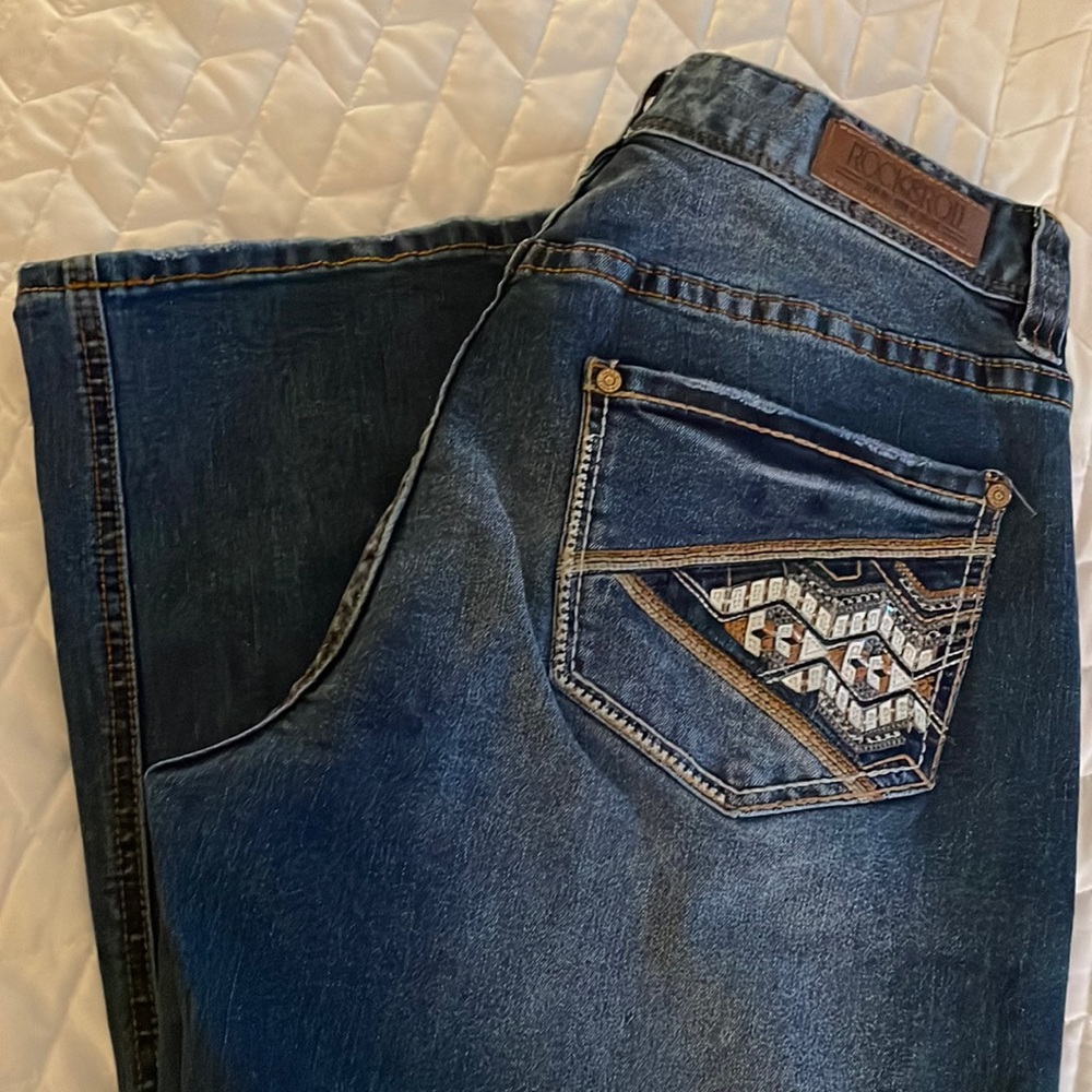 Boot cut jeans